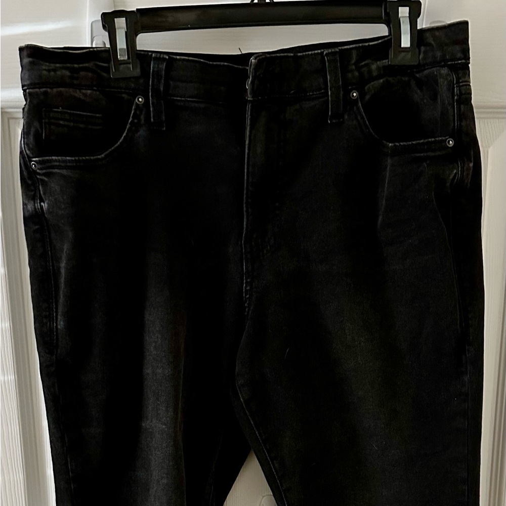 LuLaRoe Black Non Distressed Denim Size 32